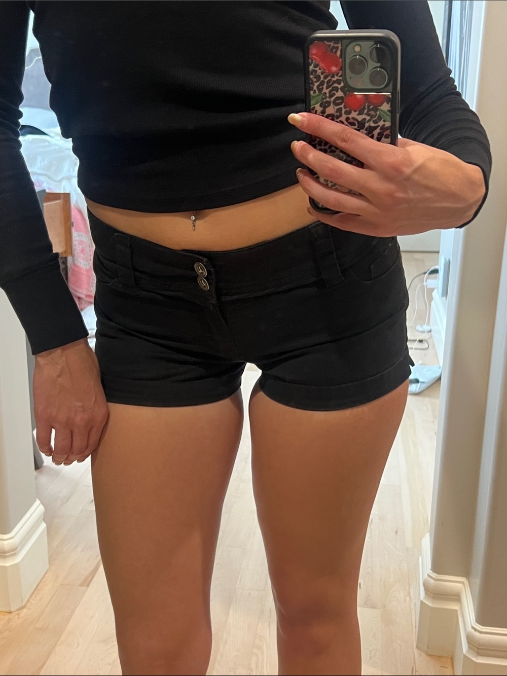 Black Women's Low-Rise Cotton Black Shorts